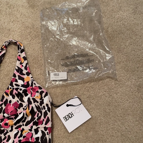 Sports bra - Picture 2 of 2